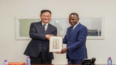 VISITE DES DOUANES CHINOISES À L’OFFICE TOGOLAIS DES RECETTES 